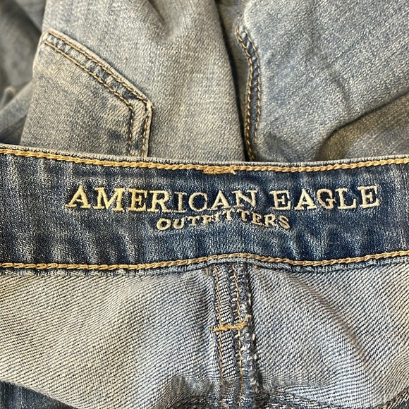 American Eagle Tomgirl jeans - Size 6 Regular - Picture 9 of 12